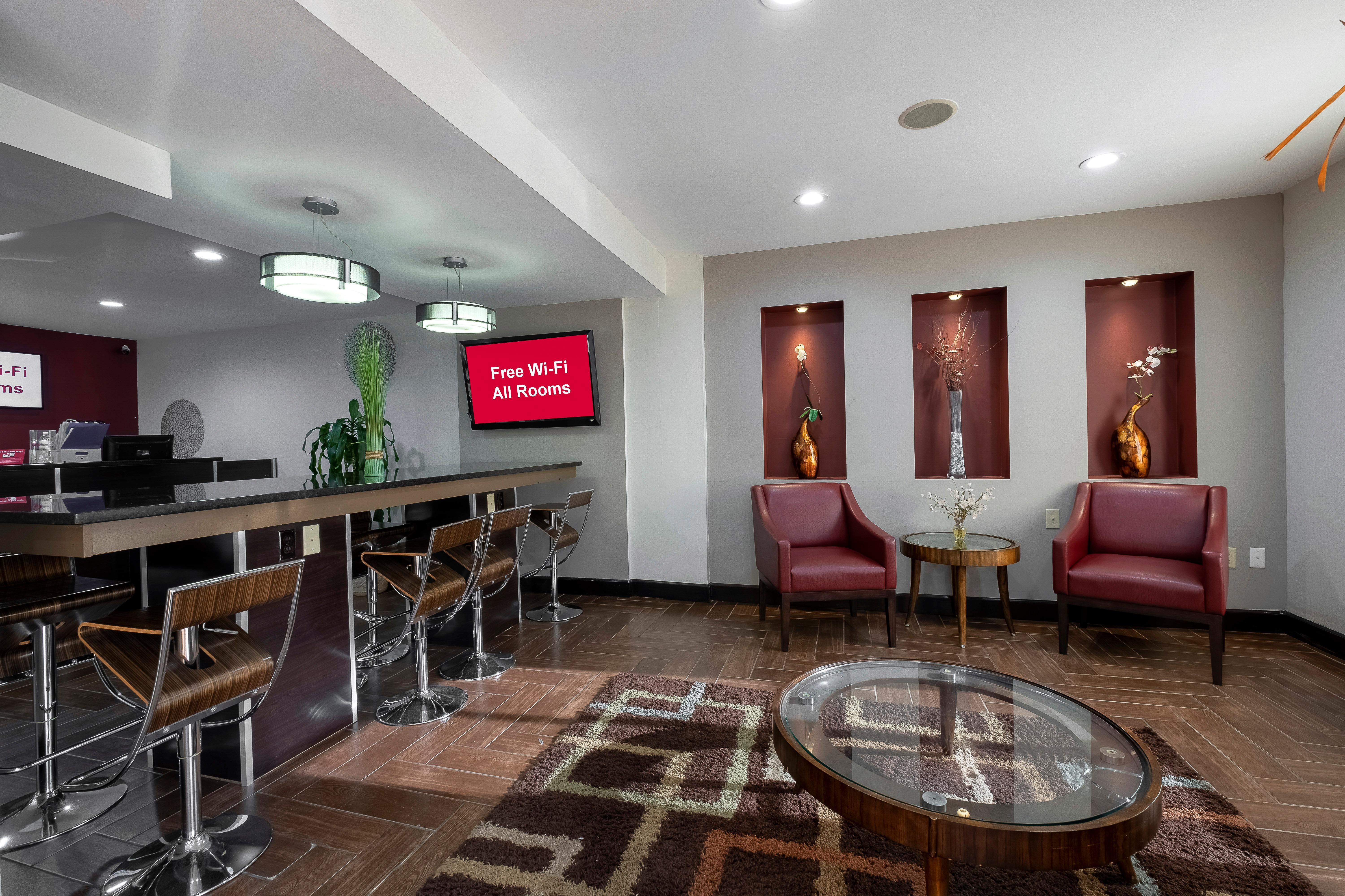 Red Roof Inn Raleigh North-Crabtree Mall-Lenovo Center Экстерьер фото