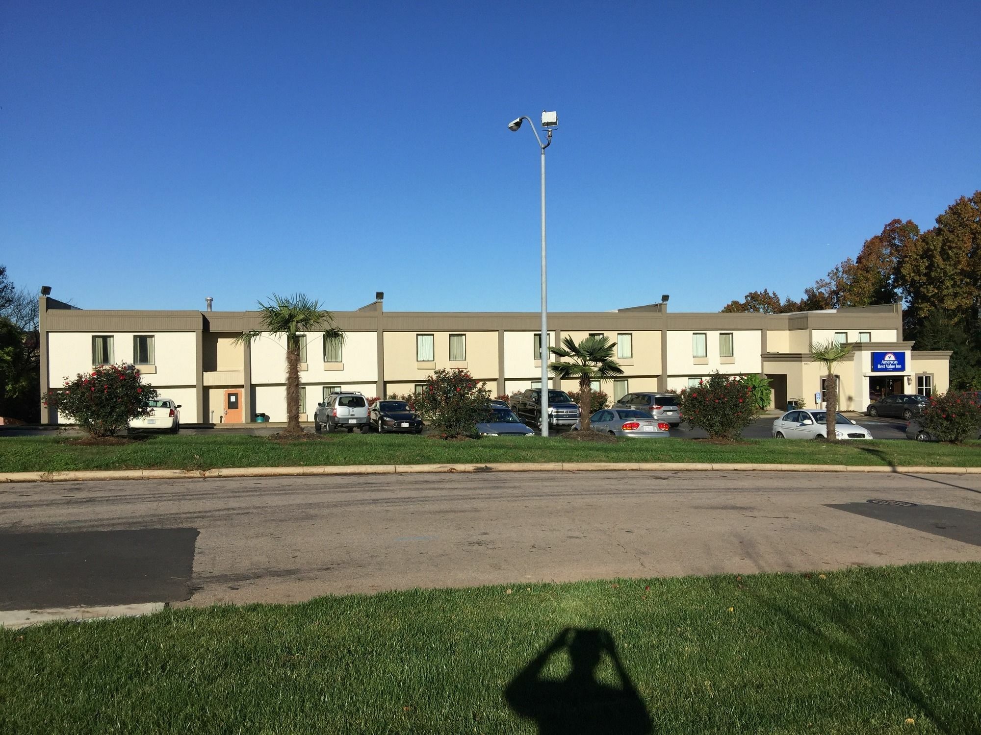 Red Roof Inn Raleigh North-Crabtree Mall-Lenovo Center Экстерьер фото